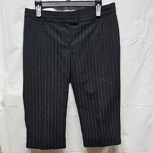 Express Design‎ Studio Capri Pants.